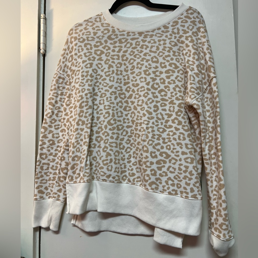 Cheetah print sweatshirt